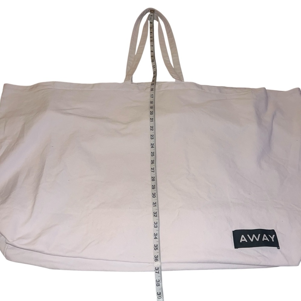 Euc Away Canvas Classic White Oversized Tote Bag Luggage Travel Beach — image 5 of 6